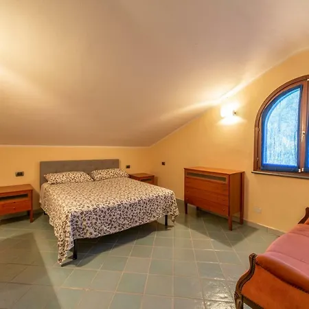 Appartamenti Arco Antico San Bartolomeo Al Mare Exterior photo